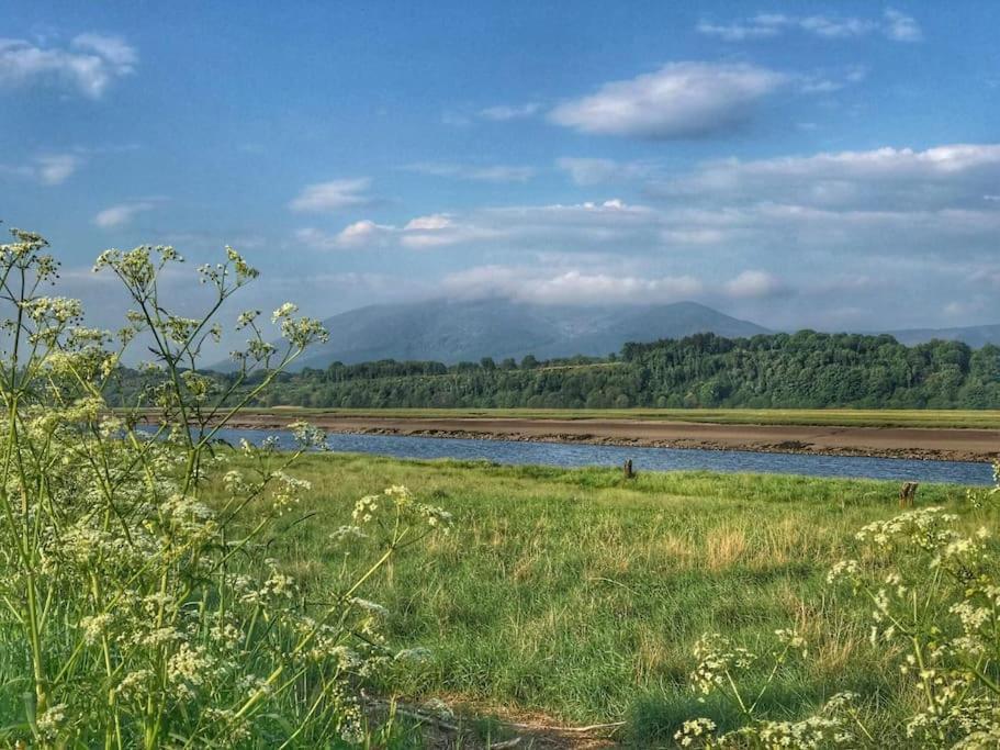 Shorepark - Waterfront Cottage With Stunning Views Dumfries Exterior foto